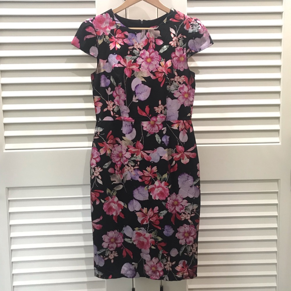 Betsy Johnson Floral knee-length cap sleeve dress